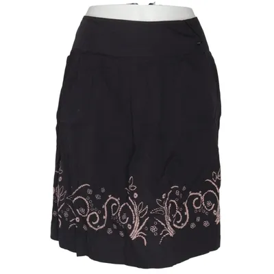 Skirt (Black, Pink) from Chillytime