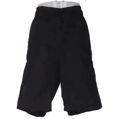 Friluftsshorts (Sort) fra Generous Bomuld
