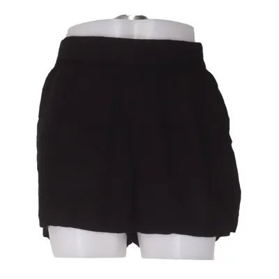 Shorts (Svart) från Leveté Room Viskos