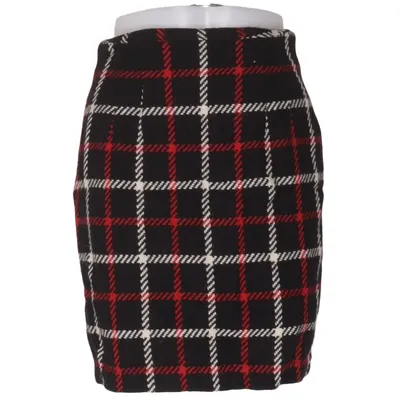 Skirt (Black, Red, White) from Chuchotements Wool