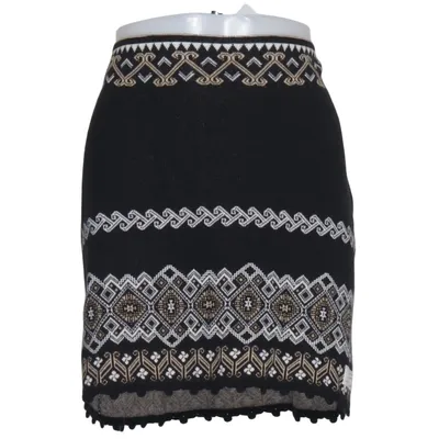 Skirt (Black, White, Gold) from Odd Molly
