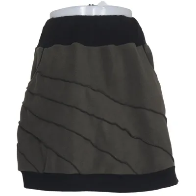 Skirt (Black, Green) from Vishes Polyester