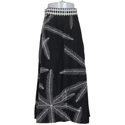 Maxi skirt (Black, White) from Eksept