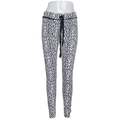 Pyjamasbyxor (Svart, Vit) från Love to Lounge