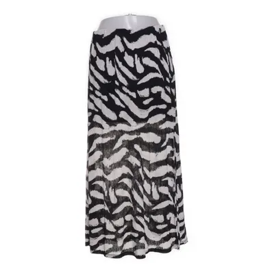 Kjol (Svart, Vit, Flerfärgad) från Gina Tricot Polyester