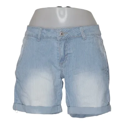 Denim shorts (Blue, White) from Place du Jour