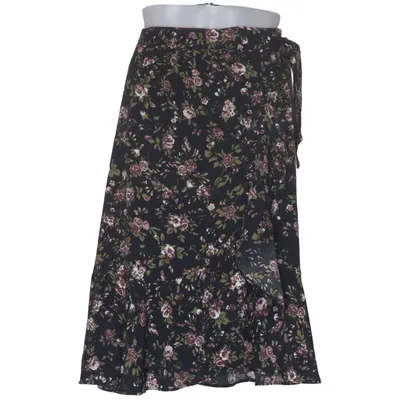 Jupe portefeuille (Noir, Rose, Vert) de Three Sixty Five Polyester