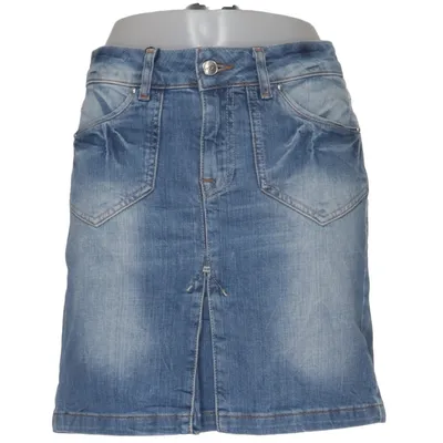 Denim skirt (Blue) from Madoc