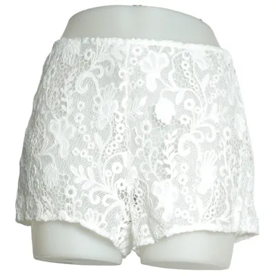 Short (Lace Detail Mini Shorts) de NA-KD Polyester
