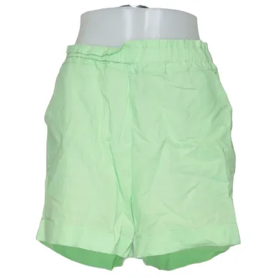 Shorts (Green) from June