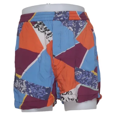Shorts (Blå, Orange, Lila) från CDLP Viskos