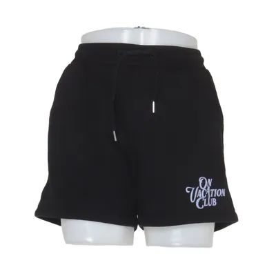 Mjukisshorts (Svart) från On Vacation Ekologisk bomull, Polyester