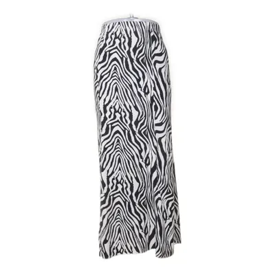 Långkjol (Svart, Vit) från Shein Curve