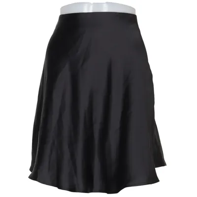 Rock (Schwarz) von NA-KD Reborn Polyester