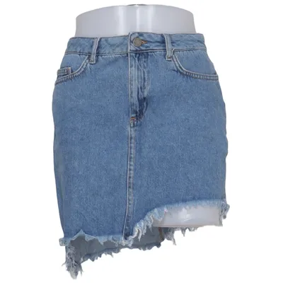 Jupe en jean (Asymmetric Raw Hem Denim Skirt) de Linn Ahlborg x NA-KD Coton