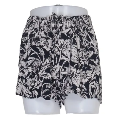 Shorts (Black, White) from JYOTHI Viscose