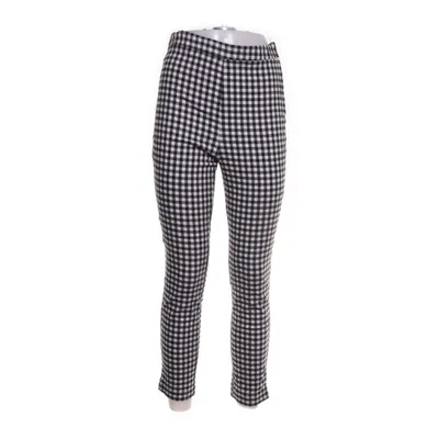 Byxor (Svart, Vit) från Stradivarius