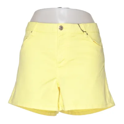 Shorts (Gul) fra Stradivarius Basics