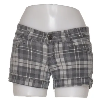 Short (Gris, Noir, Blanc) de Stradivarius Coton, Élasthane
