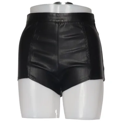 Korte broek (Zwart) van Glamorous