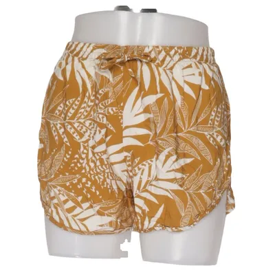 Shorts (Yellow, White) from Rayon Viscose