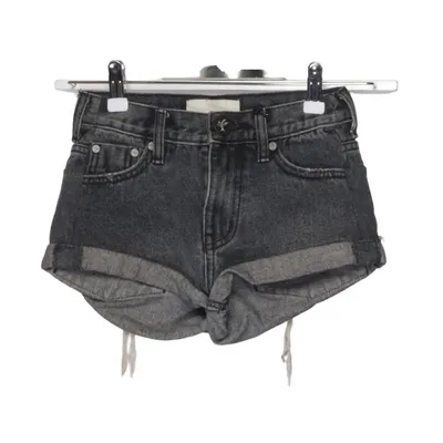Short en jean (Gris) de Oneteaspoon