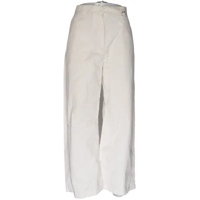 Chinos (Chino Cava Cropped Skate) from The Cava Company Cotton