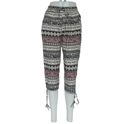 Three-quarter pants (Black, White, Pink) from Vivo Modo Viscose