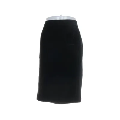 Skirt (Black) from HighMoor