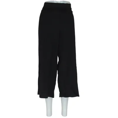 Three-quarter pants (Black) from Woolworths Polyamide, Viscose