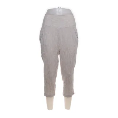 Three-quarter pants (White, Beige) from The Masai Clothing Company Cotton, Linen, Viscose