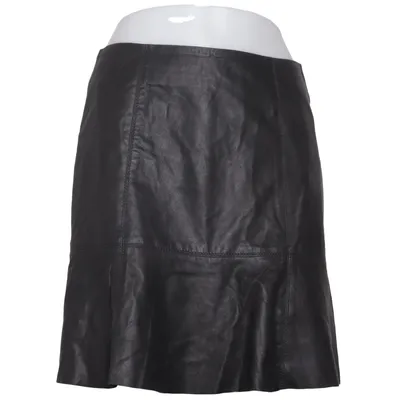 Läderkjol (YASCOLLY MW NAPLON LEATHER SKIRT NOOS) från YAS Skinn, Polyester