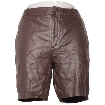 Short en cuir (Marron) de Wardrobe Cuir, Polyester