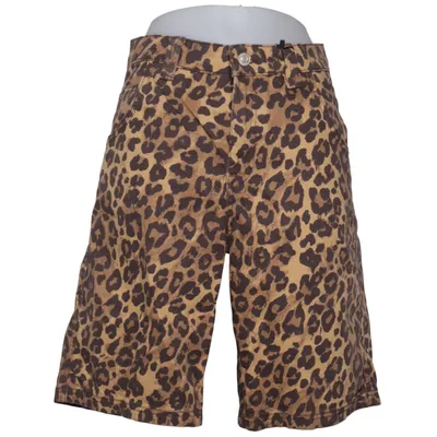 Shorts (Brun, Svart) från Bershka Bomull