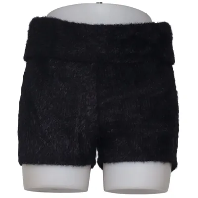 Shorts (Svart) från PrettyLittleThing