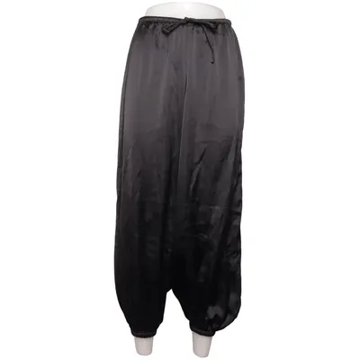 Byxor (Svart) från Gina Tricot Återvunnen polyester