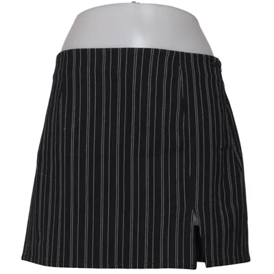 Kjol (Svart, Vit) från Pacific Republic Pull & Bear