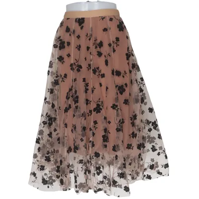 Tulle skirt (Beige, Black) from Chicwish Polyester