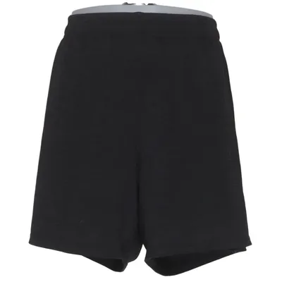 Trainingsshorts (H&M Sport shorts, black athletic shorts, gym shorts, workout shorts, training shorts, activewear, fitness shorts, running shorts, basketball shorts, oversized sportswear, casual athletic wear, breathable gym shorts, minimalist sportswear, comfy activewear, unisex gym clothing, streetwear shorts, athleisure style, lightweight shorts, fitness fashion, sporty outfit, performance wear, everyday activewear, casual gym fit, relaxed fit shorts y2k sportswear, tiktok fashion, gymtok aesthetic, oversized fit, streetwear style, clean aesthetic, sporty streetwear, pinterest outfit inspo, casual core, urban fashion, modern athleisure, viral tiktok style, comfy fit, gym outfit inspo, dark aesthetic, relaxed streetwear, skater style, minimal fashion, everyday style, neutral outfit, hype casual, sporty vibes, active lifestyle, 2000s sportswear, cool gym wear, soft grunge sporty, laid back fashion, unisex style, trend aesthetic) van H&M Sport Polyester