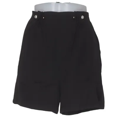 Short (Noir) de Sassy Polyester