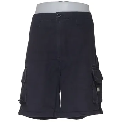 Cargo shorts (Gray) from Weekend Offender Cotton