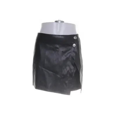 Skort (Svart) från Stradivarius Polyuretan