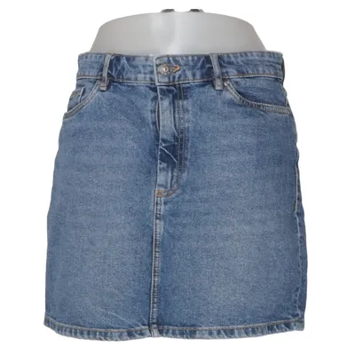 Jeanskjol (ONLROSE LIFE A SHAPE SKIRT BJ NOOS) från ONLY Bomull