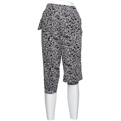 Three-quarter pants (Black, White) from Cubus