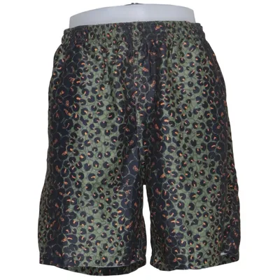 Freizeitshorts (Grün, Schwarz, Orange) von Stüssy