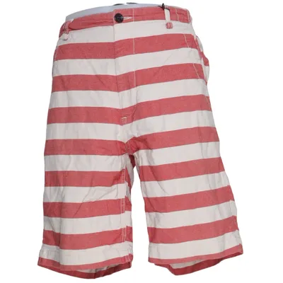 Shorts (Red, Beige) from Pocoloco Cotton