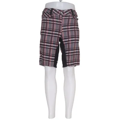 Cycling shorts (Gray, Black, Red) from Vekem