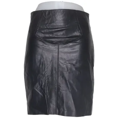 Leather skirt (Black) from Adele Fado Leather, Viscose