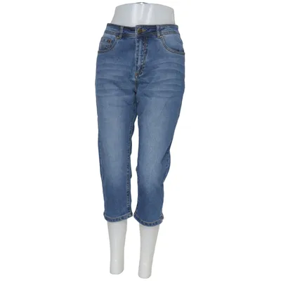 Three-quarter pants (Blue) from Desire Cotton, Elastane, Polyester