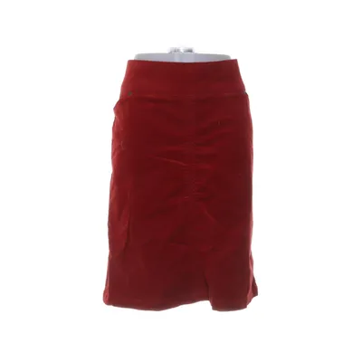 Kjol (Röd) från Almia